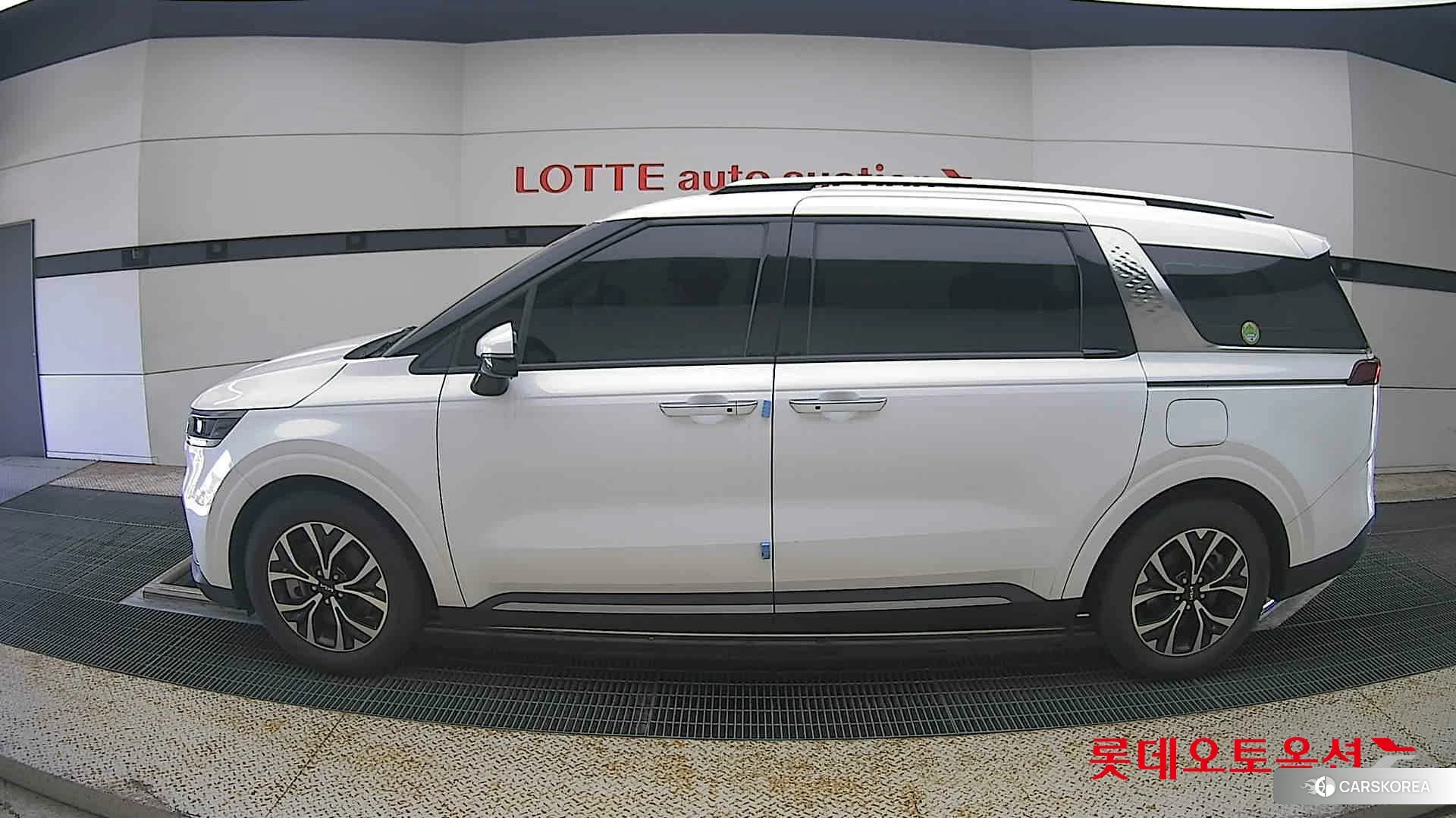 Kia Carnival id 4674159 из Кореи 34