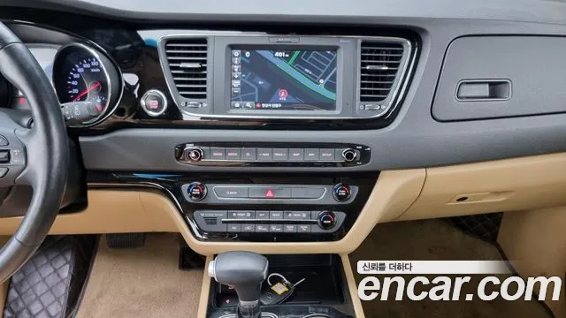 Kia The New Carnival id 2558825 из Кореи 17