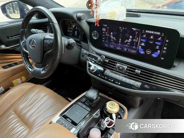Lexus LS id 4333910 из Китая 15