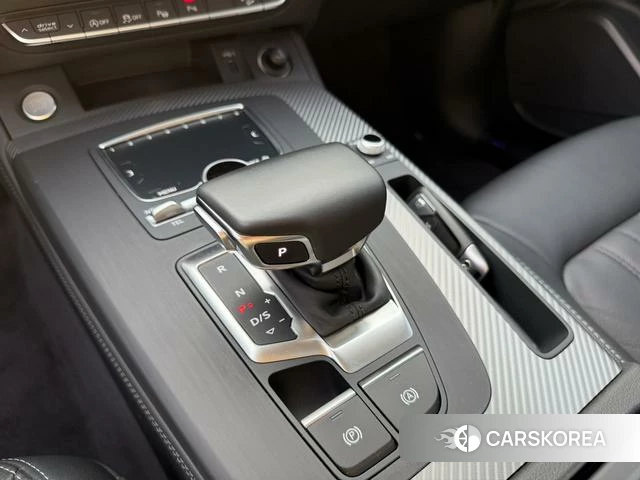 Audi Q5L id 4329182 из Китая 25