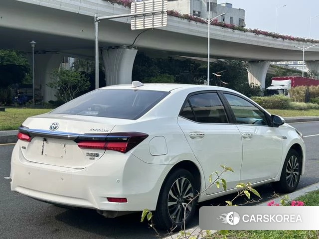 Toyota Corolla dual engine E+ id 4213003 из Китая 13