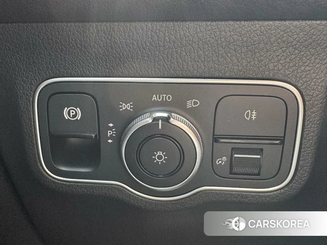 Mercedes-Benz GLB id 4394057 из Китая 14