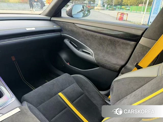 Xiaomi Car Xiaomi SU7 Ultra id 4242229 из Китая 14