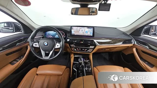 BMW 5 Series (G30) id 3264157 из Кореи 17