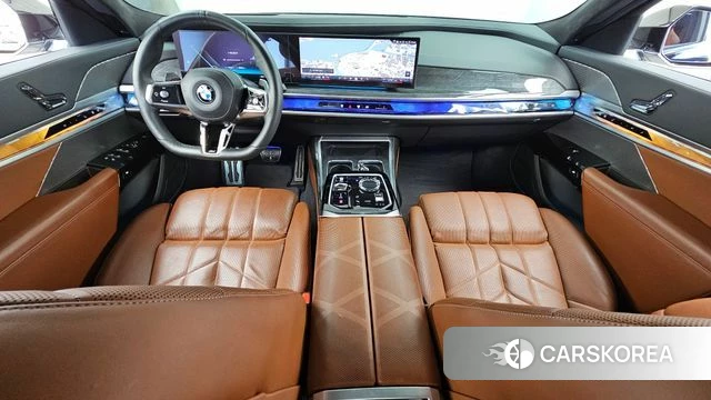 BMW 7 Series (G70) id 4691981 из Кореи 33