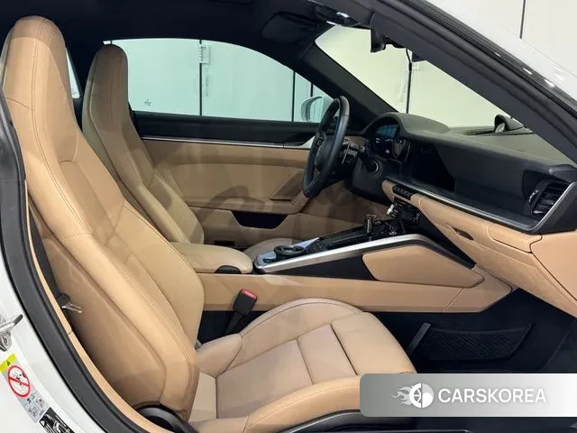 Porsche 911(992) id 2891203 из Кореи 9