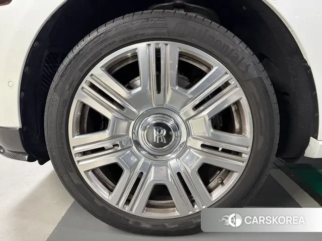 Rolls-Royce Cullinan id 3484541 из Кореи 17