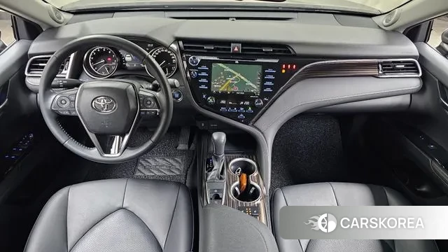 Toyota Camry (XV70) id 3531106 из Кореи 17