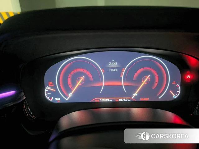 BMW 5 Series (G30) id 3899436 из Кореи 12