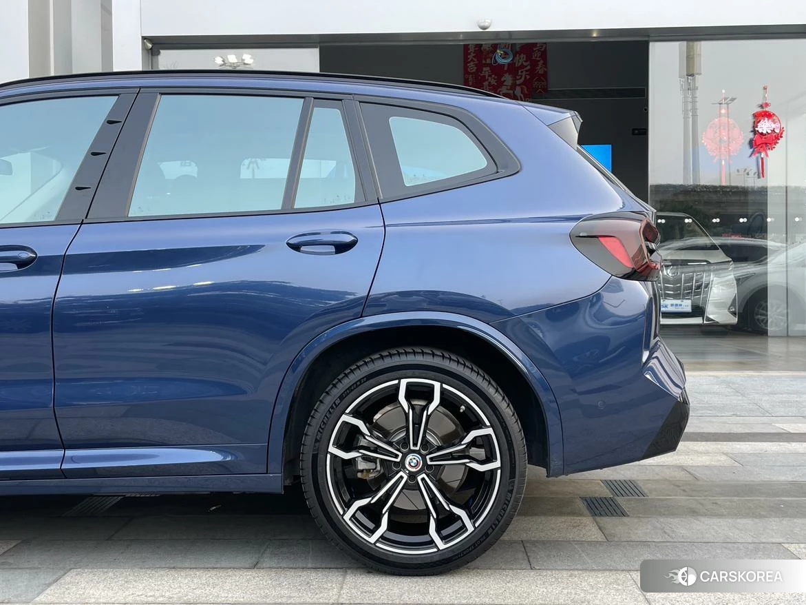 BMW X3 id 4512850 из Китая 16