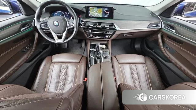 BMW 5 Series (G30) id 3779018 из Кореи 17