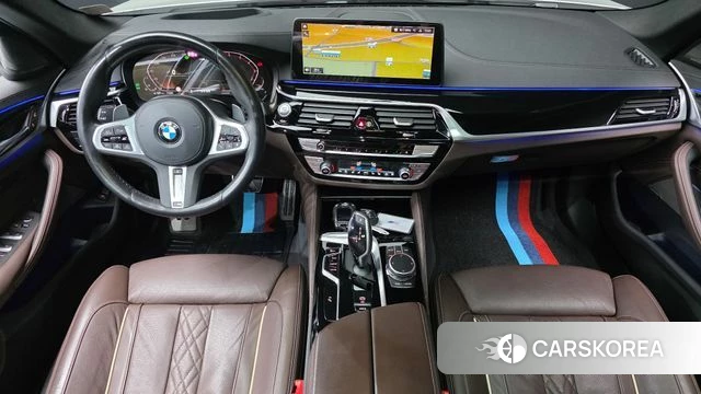 BMW 5 Series (G30) id 3922724 из Кореи 17