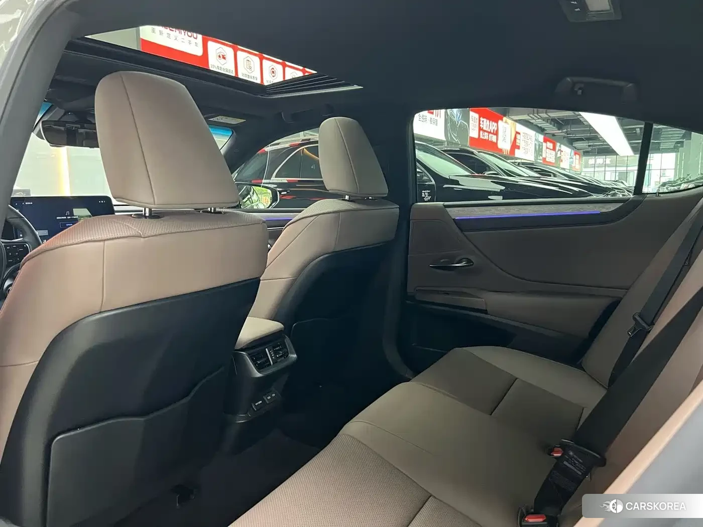 Lexus ES id 4669353 из Китая 23