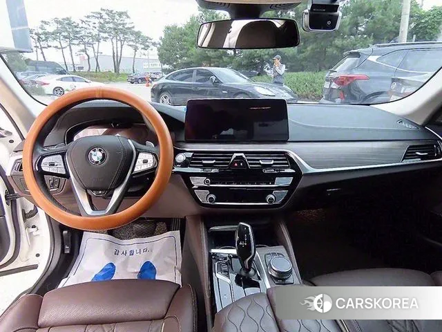 BMW 5 Series (G30) id 3187193 из Кореи 17