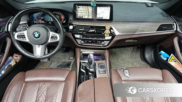 BMW 5 Series (G30) id 3954849 из Кореи 17