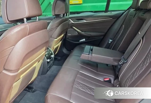 BMW 5 Series (G30) id 3686324 из Кореи 10