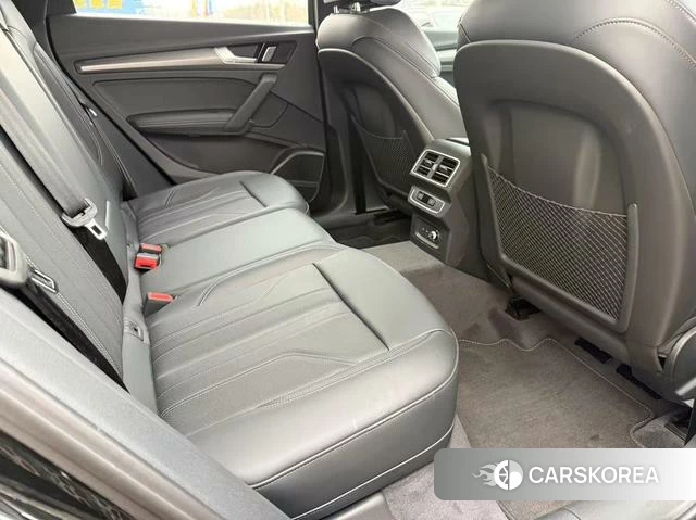 Audi Q5L id 4271802 из Китая 7