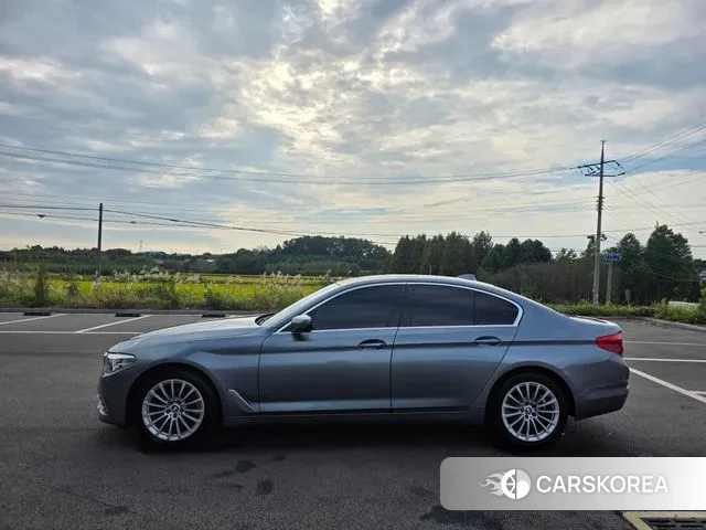 BMW 5 Series (G30) id 3233499 из Кореи 17