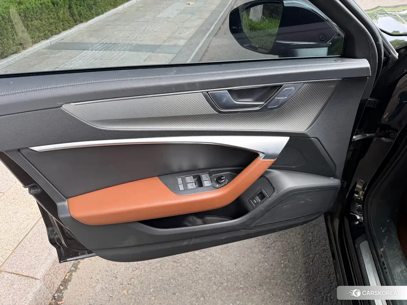 Audi A6L id 4539060 из Китая 10