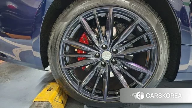 Maserati Quattroporte id 2997747 из Кореи 9