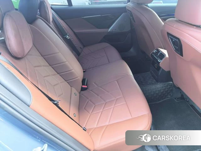 BMW 5 series id 4259107 из Китая 11