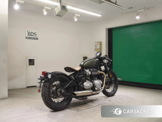 Triumph BONNEVILLE BOBBER 2019 из Японии, фото 5