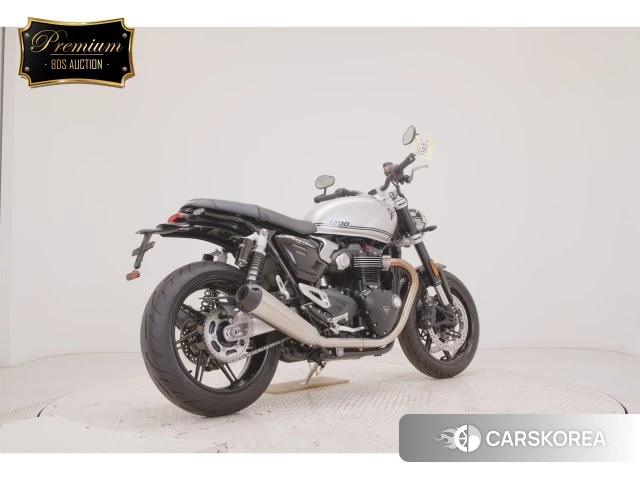 Triumph SPEED TWIN 2026 из Японии, фото 5