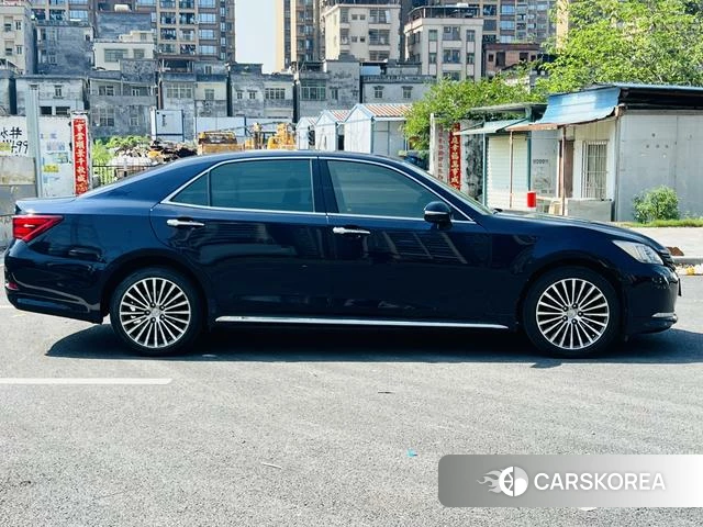 Toyota crown id 4220891 из Китая 23
