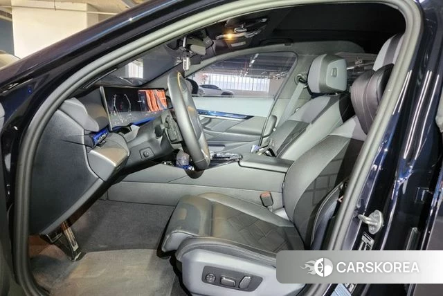 BMW 5 Series (G60) id 4177809 из Кореи 7