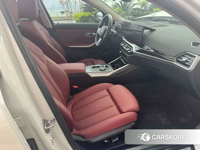 BMW i3 id 3913533 из Китая 25