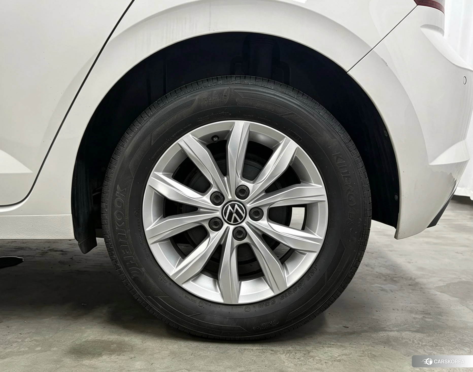 Volkswagen Polo id 4510579 из Китая 17