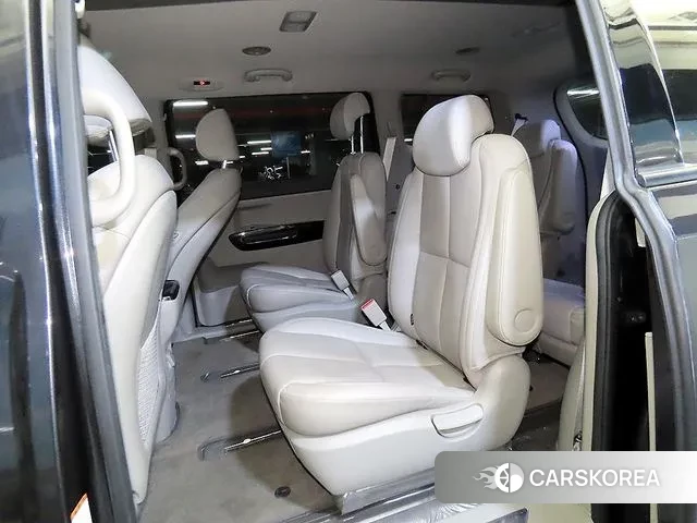 Kia The New Carnival id 3617106 из Кореи 17