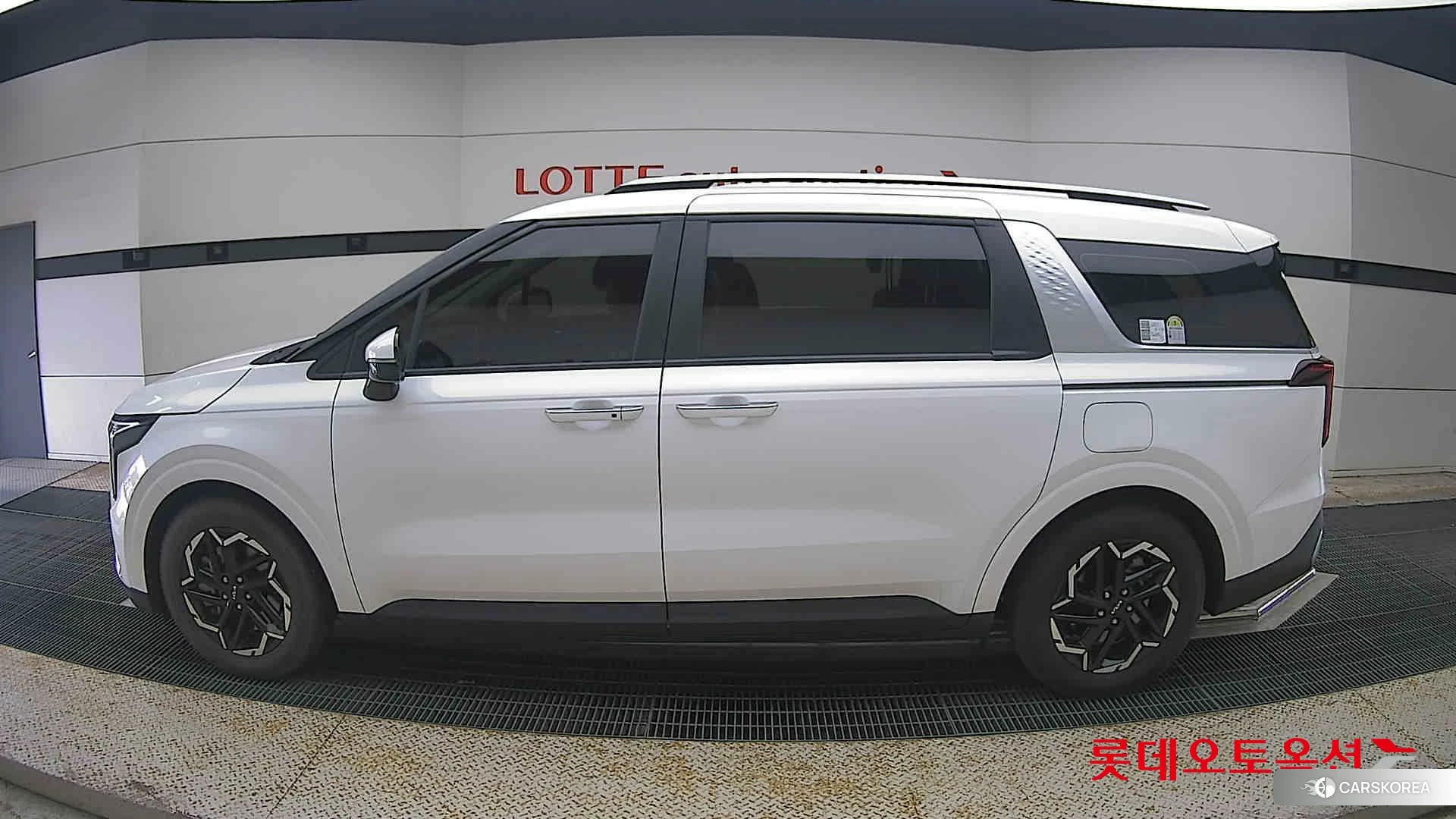 Kia Carnival id 4504295 из Кореи 34