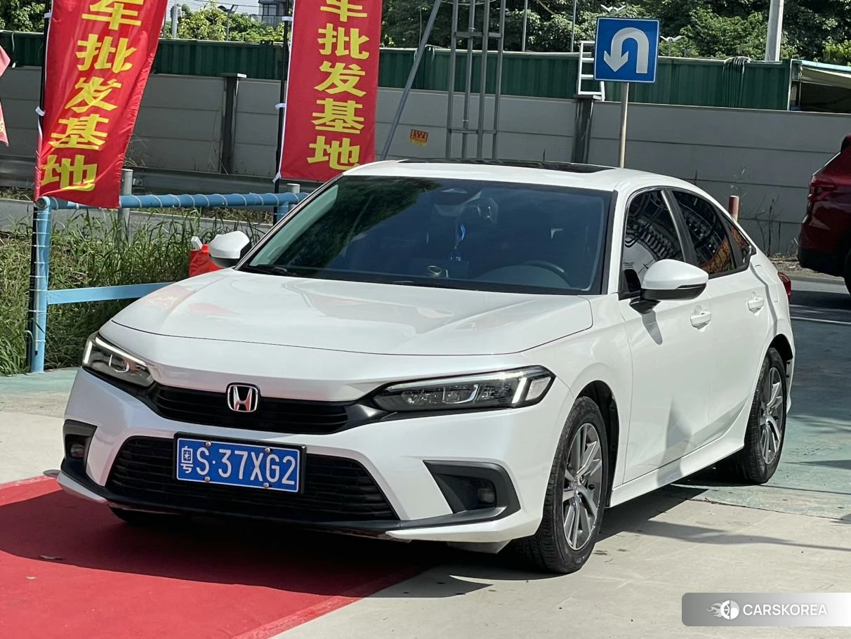Honda Civic id 4486531 из Китая 7