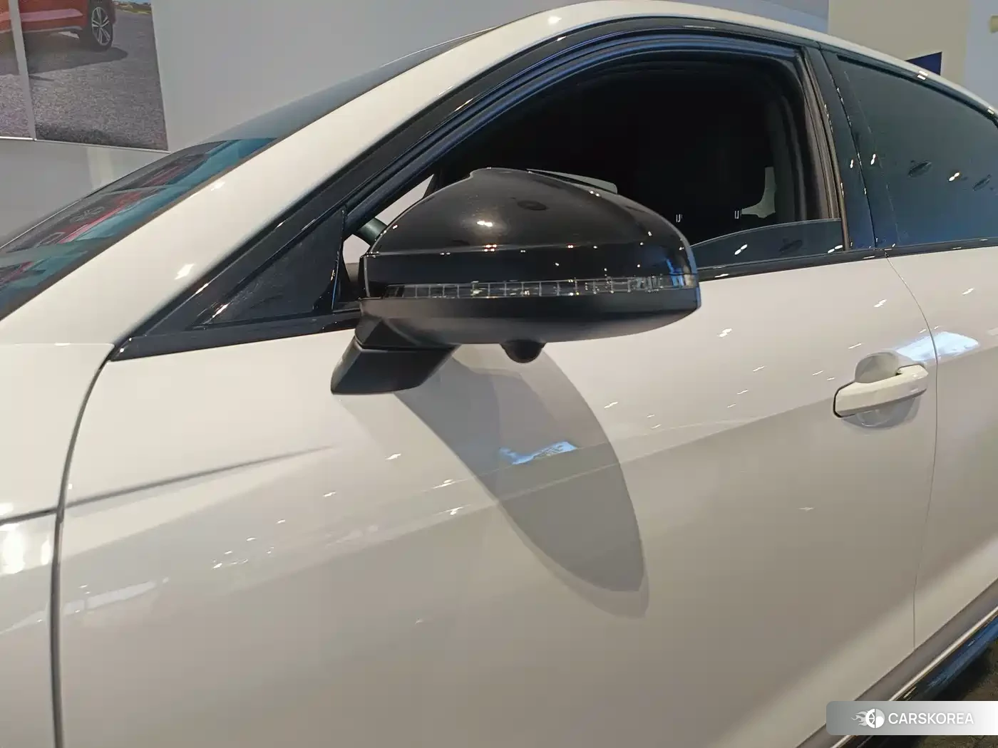 Audi A4L id 4627995 из Китая 10