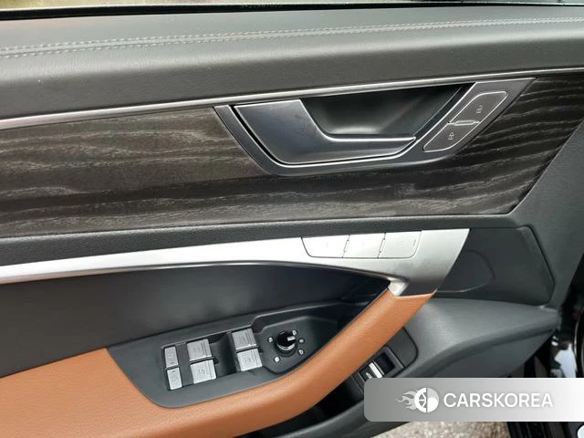 Audi A6L id 3856106 из Китая 22
