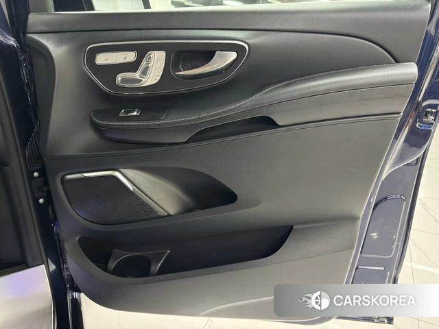 Mercedes-Benz V-class id 4263325 из Китая 18