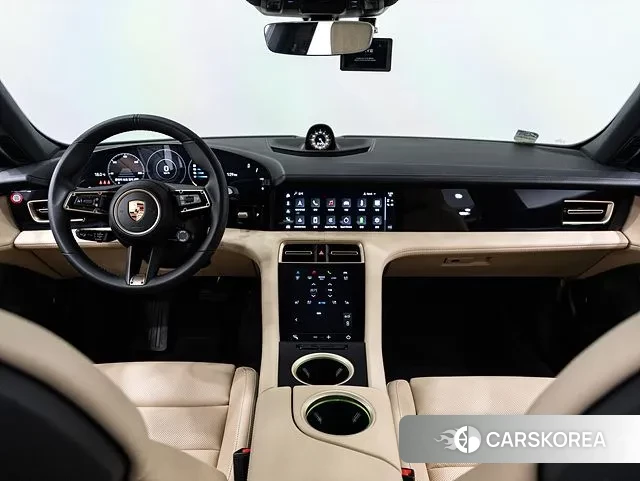 Porsche Taycan id 3383172 из Кореи 16