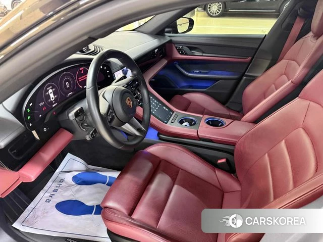 Porsche Taycan id 3866421 из Кореи 14