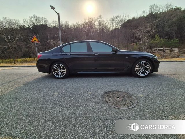 BMW 7 Series (G11) id 3853858 из Кореи 17