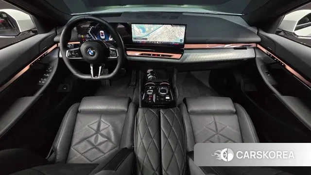 BMW 5 Series (G60) id 3614358 из Кореи 17