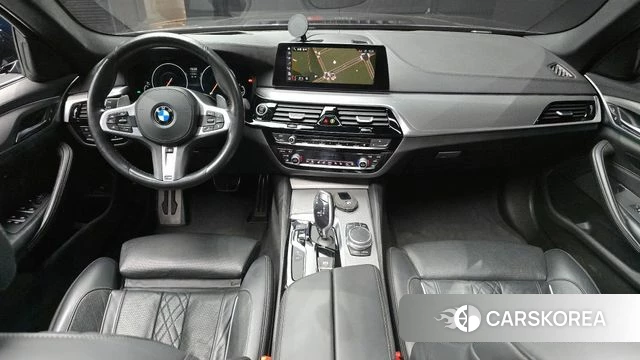 BMW 5 Series (G30) id 4269123 из Кореи 30