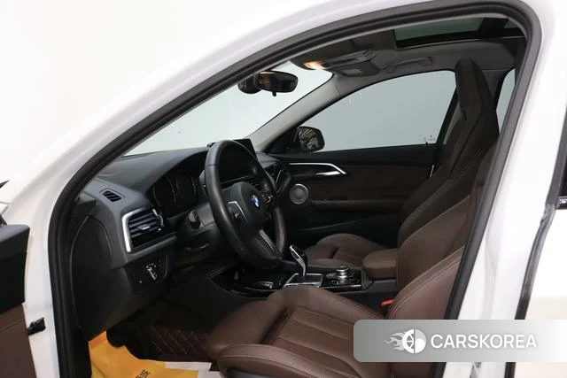 BMW 1 series id 4275757 из Китая 17