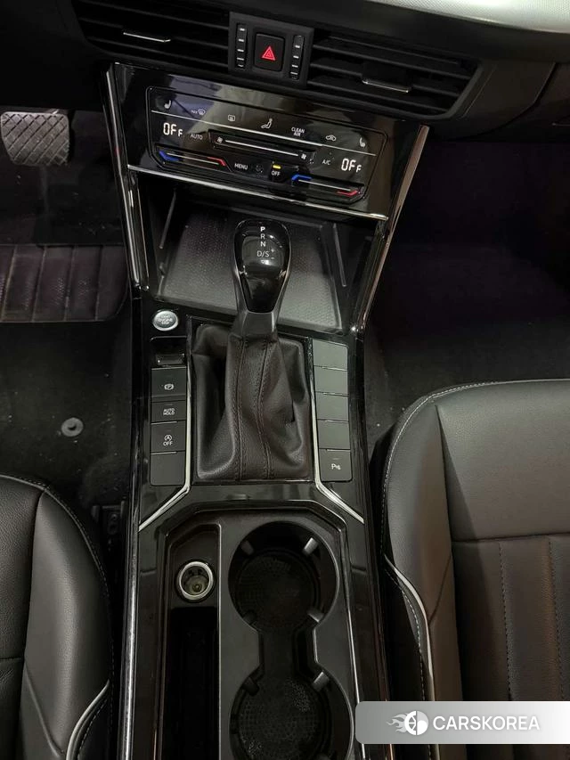 Volkswagen Passat id 4278715 из Китая 14