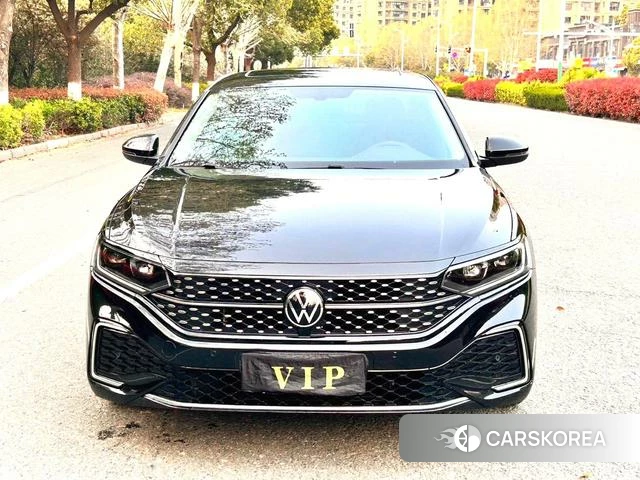 Volkswagen Passat id 4341582 из Китая 7