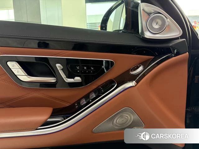 Mercedes-Benz Maybach S-class id 4216329 из Китая 14