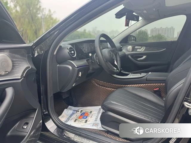 Mercedes-Benz E-class id 4256797 из Китая 17
