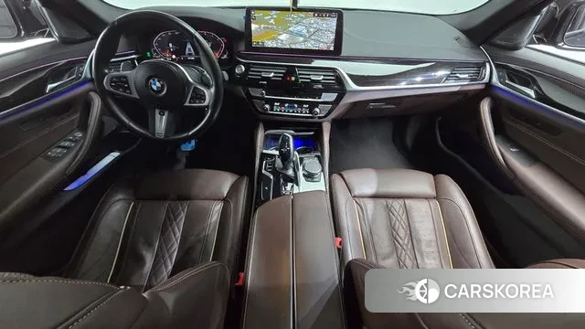 BMW 5 Series (G30) id 3452865 из Кореи 17