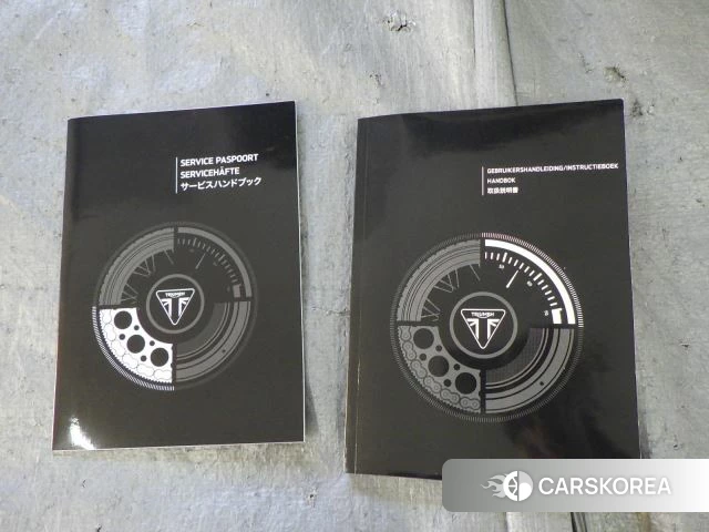 Triumph ROCKET 3 R id 4347647 из Японии 7
