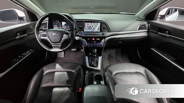 Hyundai Avante AD id 3397098 из Кореи 17